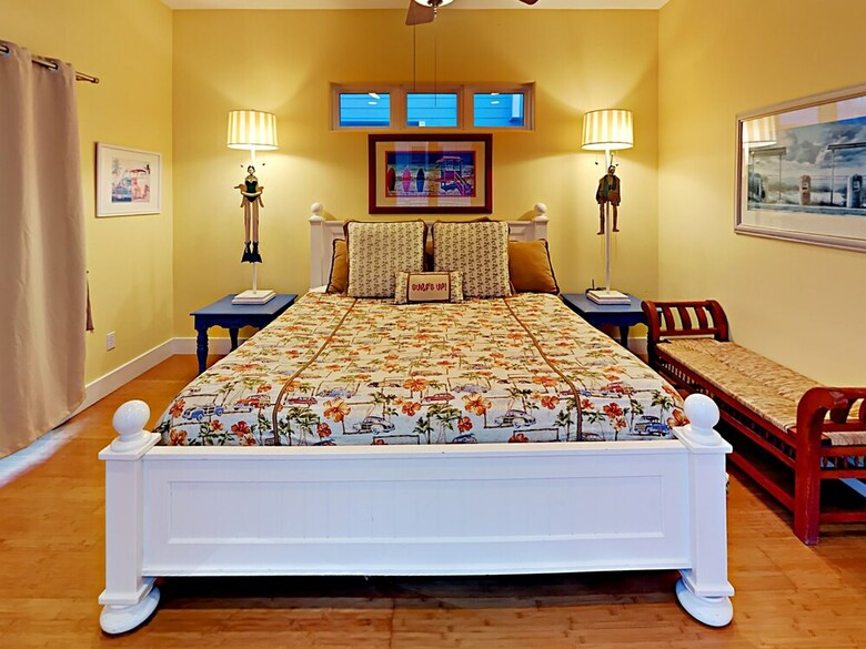 Banyan Beach House - Three Bedroom House