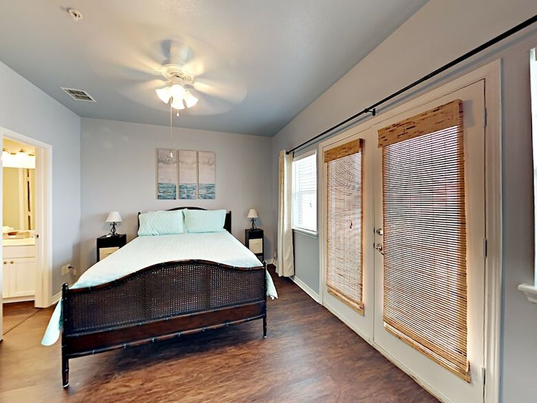 Coconutties - Three Bedroom Condo