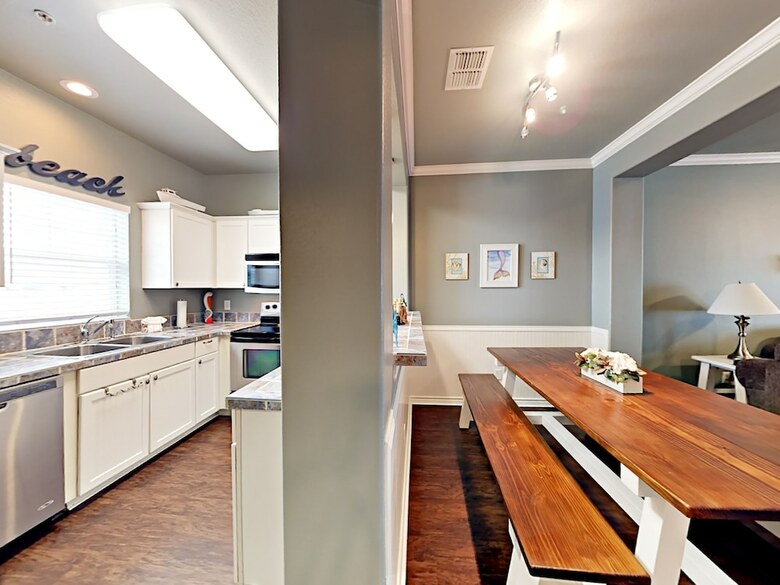 Coconutties - Three Bedroom Condo
