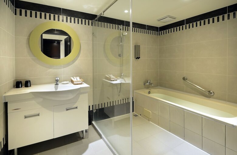 Green Garden Apartments-a