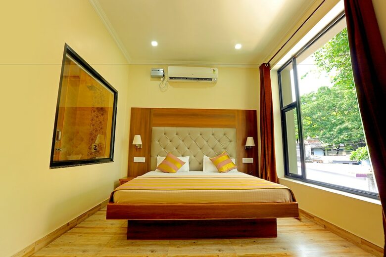 Hotel Peepal Tree