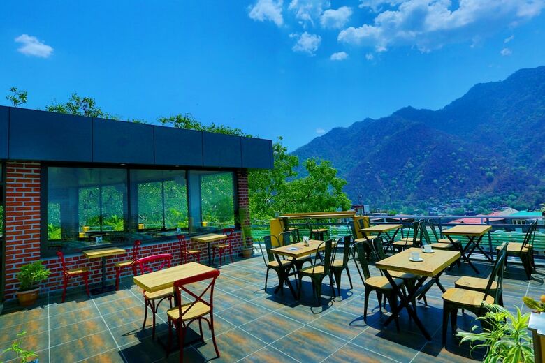 Hotel Peepal Tree