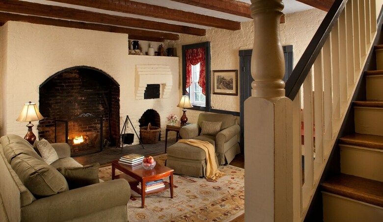 Bed & Breakfast Inn And Tavern At Meander