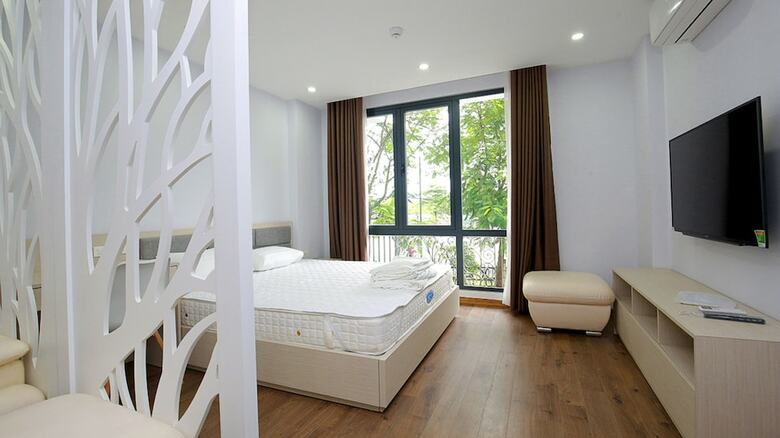 Apartamentos Arl Trinh Cong Son Hotel