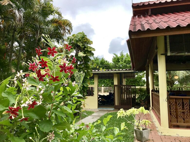 Hotel Falang Paradise