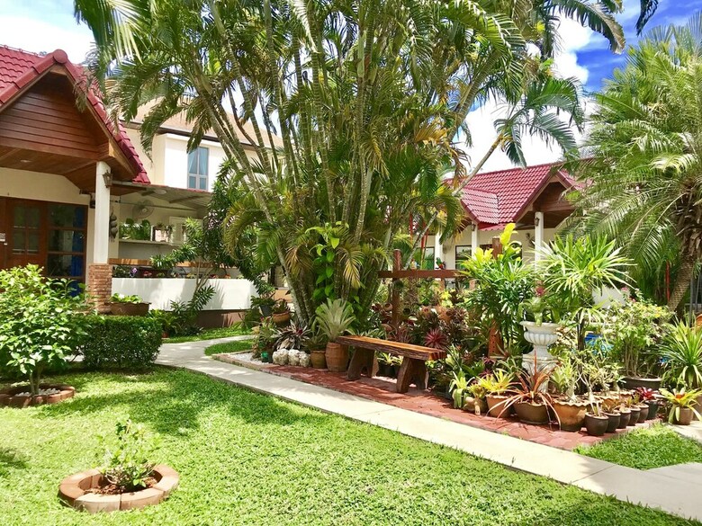 Hotel Falang Paradise