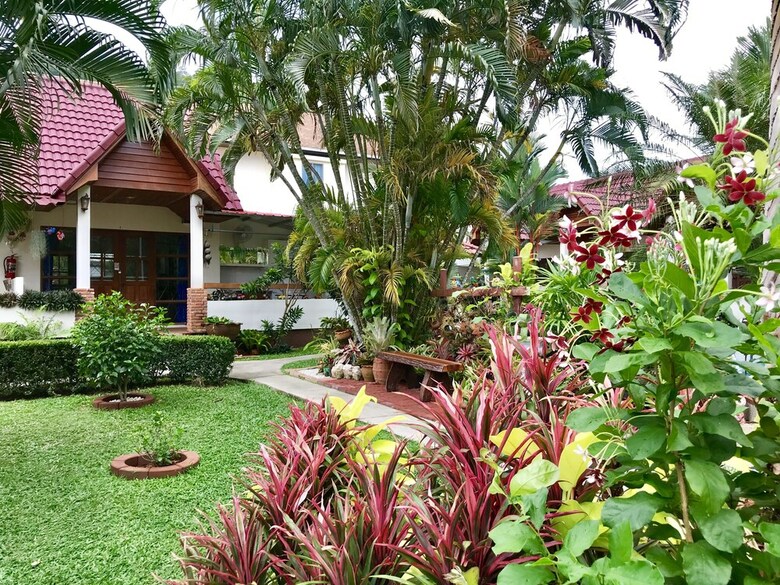 Hotel Falang Paradise