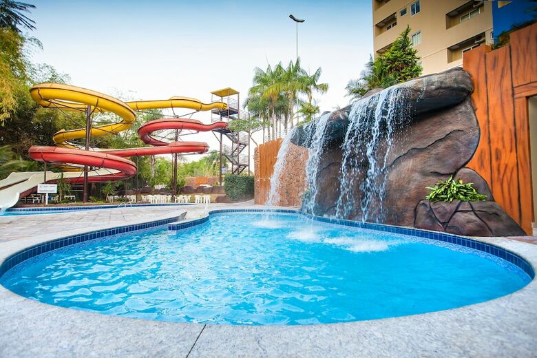 Golden Dolphin Grand Hotel