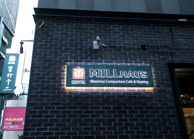 Hotel Millhaus Shinchon