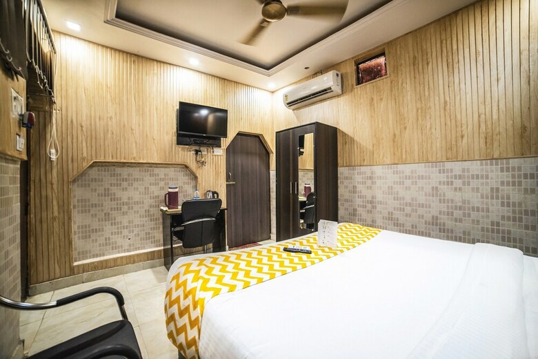 Fabhotel Landmark Awadh