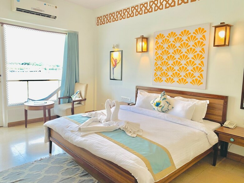 Hotel Yog Niketan By Sanskriti