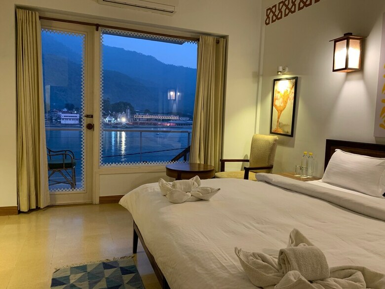 Hotel Yog Niketan By Sanskriti