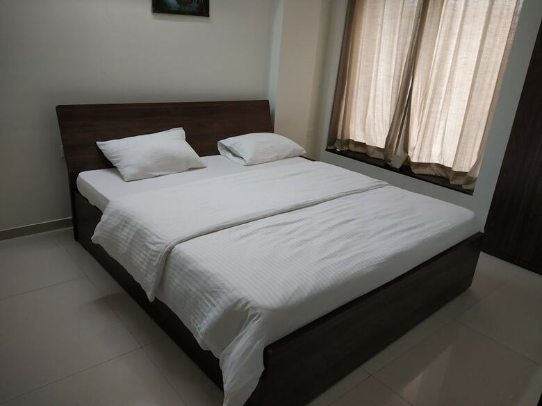 Hotel Lavish World Landmark