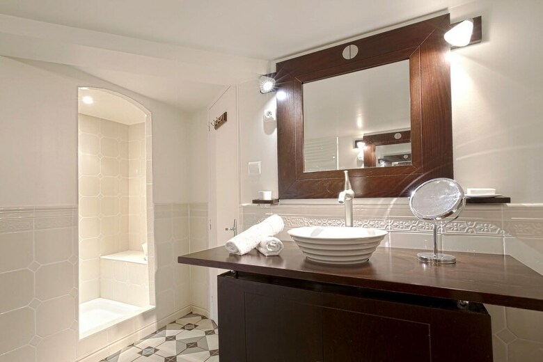 Hotel La Source Gilhodes - Chambre D'h�tes