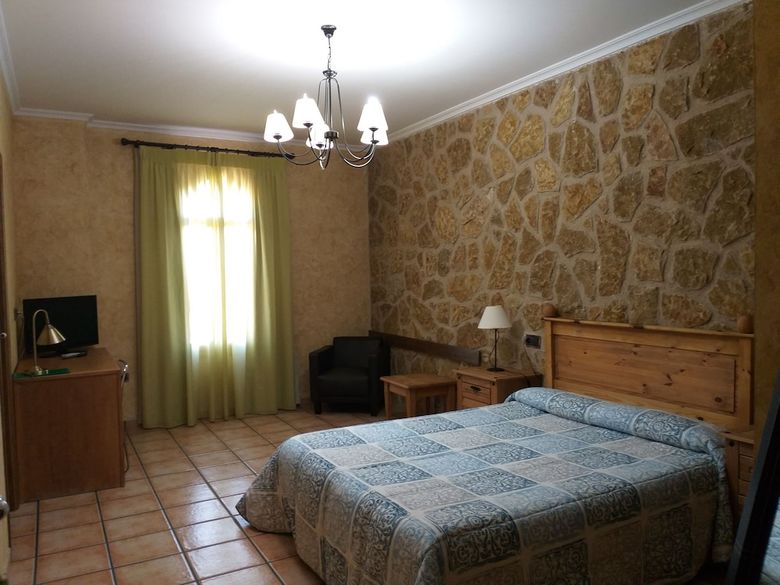 Hotel Vi�edos Y Bodegas El Castillo