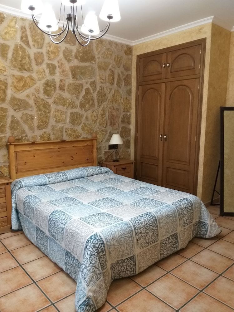 Hotel Vi�edos Y Bodegas El Castillo
