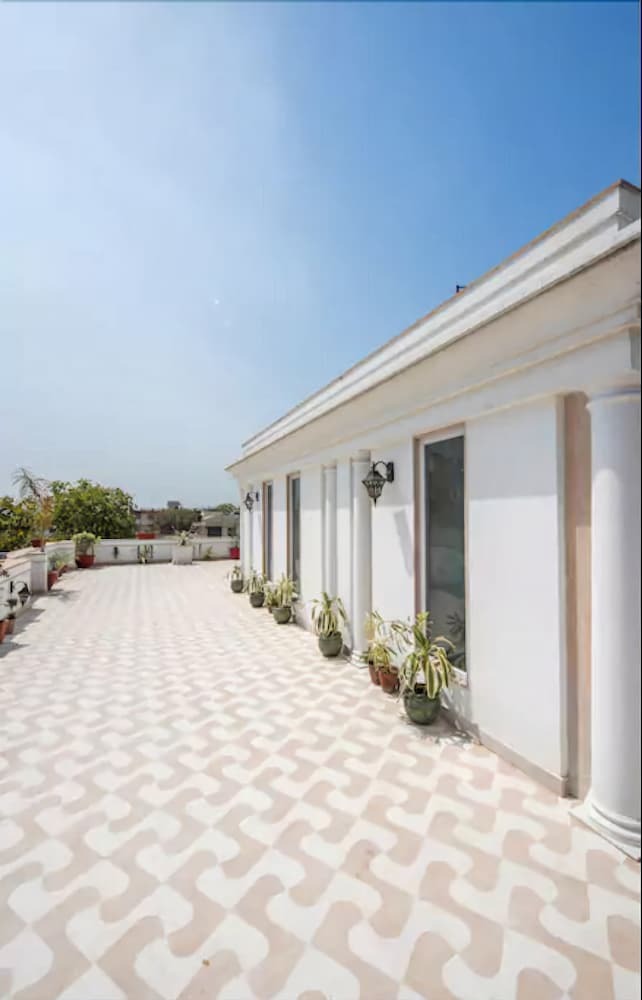 Hotel Palm 34