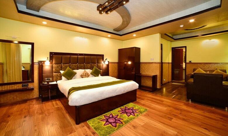 Treebo Tryst Hotel Tarcon
