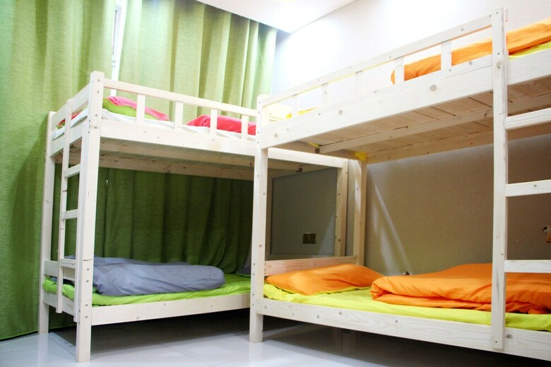 Hostal Bayou Youth Hostel
