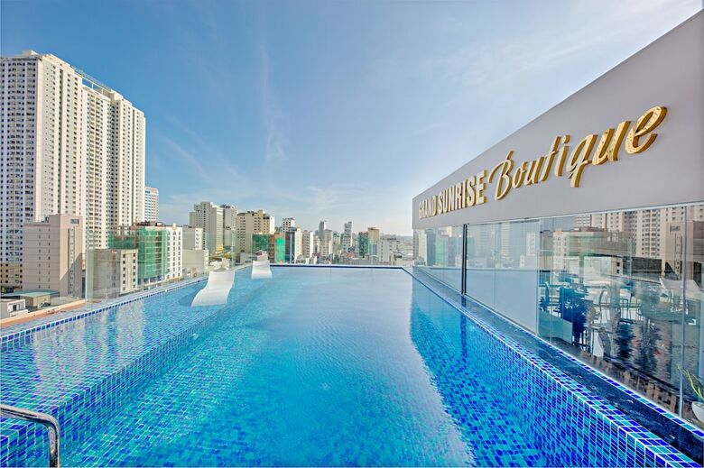 Grand Sunrise Boutique Hotel