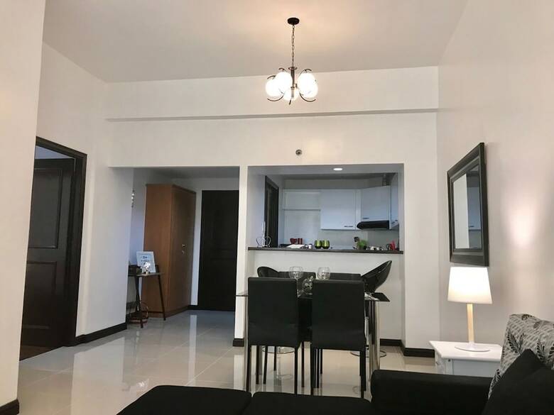 Amazing Marina Residential Suites