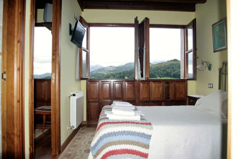 Hotel Balcon Picos De Europa