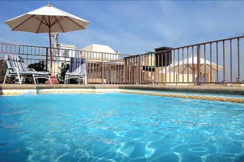 Hotel Imperio Suites
