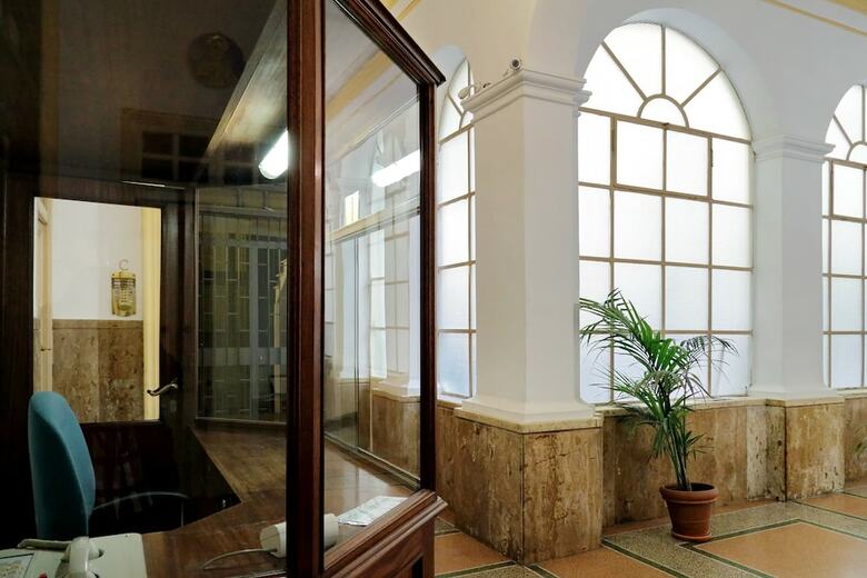 Hotel Spanish Hills Luxury Suites & Jacuzzi