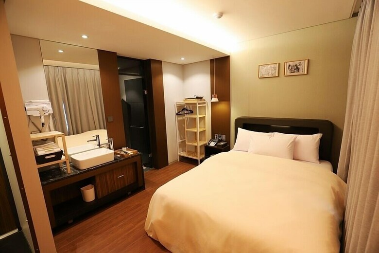 Namyangju Bukhangang Dolce Casa Hotel