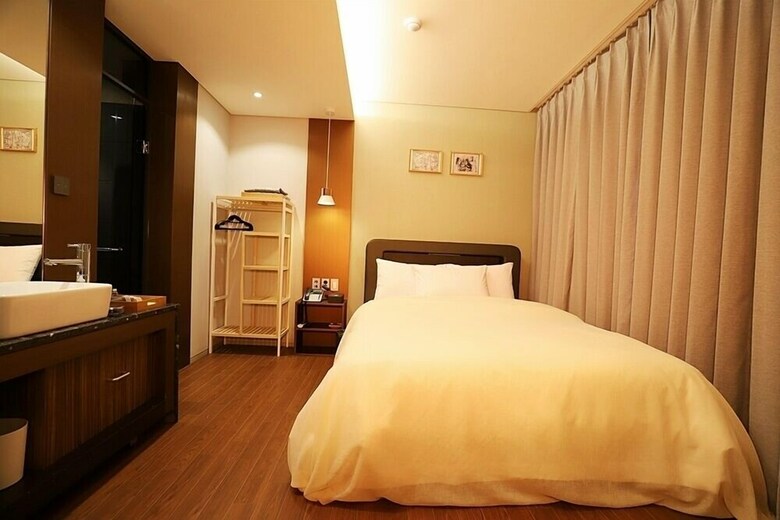 Namyangju Bukhangang Dolce Casa Hotel