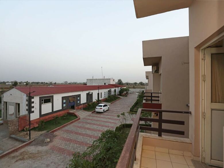 Hotel Vrinda Anandam Resorts