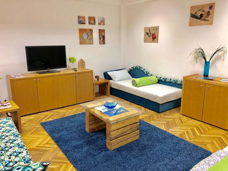 Hotel Wood Suites Belgrade