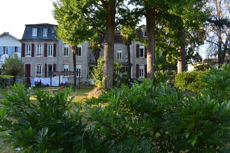 Hotel Le Trianon de Salies