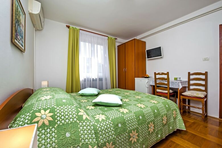 Hotel Rooms Stefania