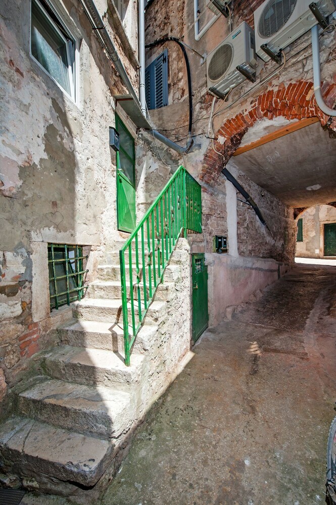 Apartment Sani