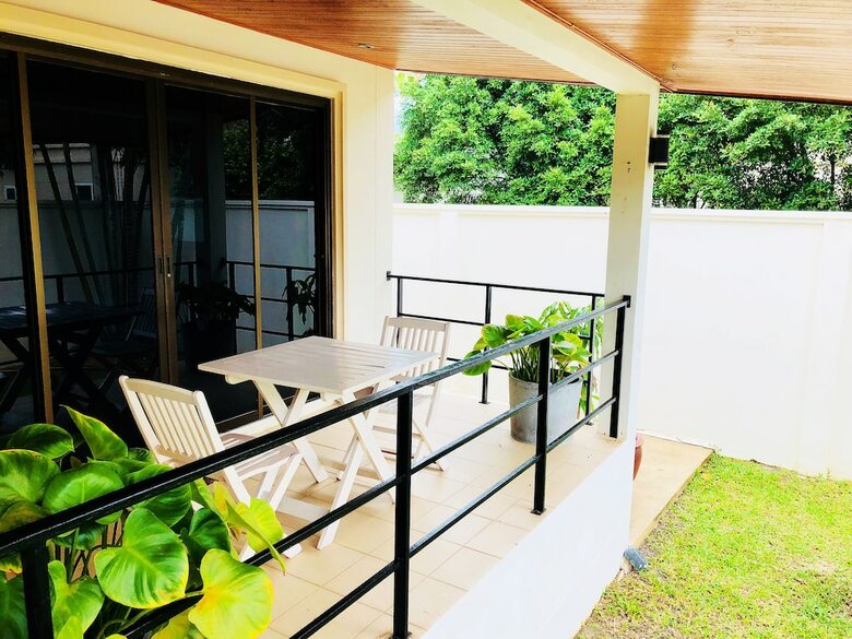 Thai Family Rawai Pool Villa
