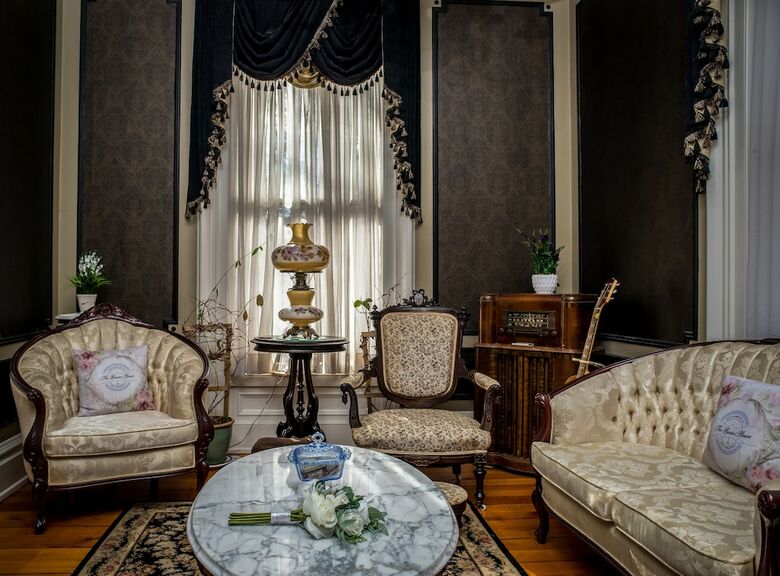 The Bevin House Bed & Breakfast
