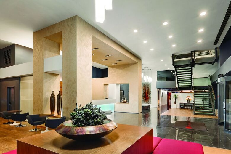 Hotel Ramada By Wyndham Oradea