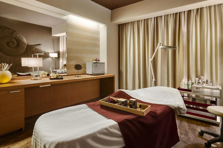 Hotel Ramada By Wyndham Oradea