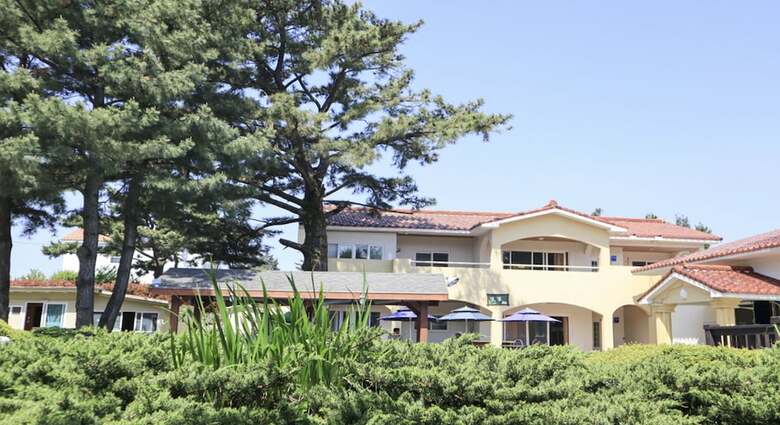 Pension Jeju Aewol Resort