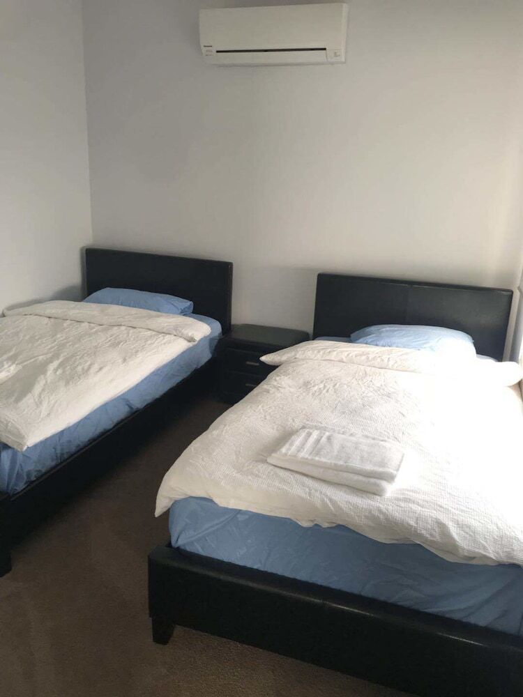Glen Manor 2