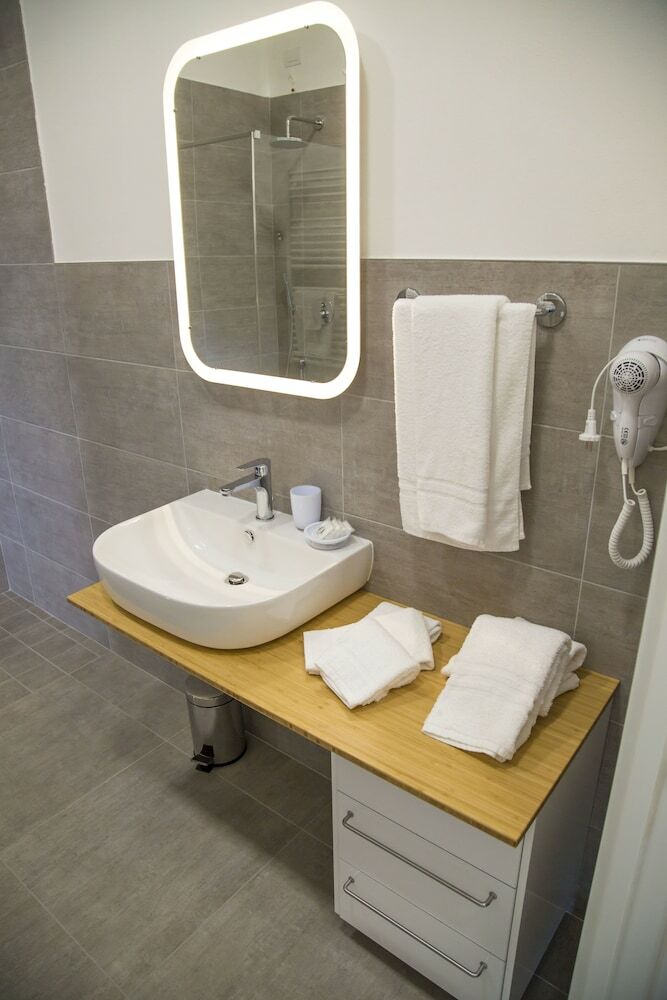 Hotel Rivabella Suite Apartments