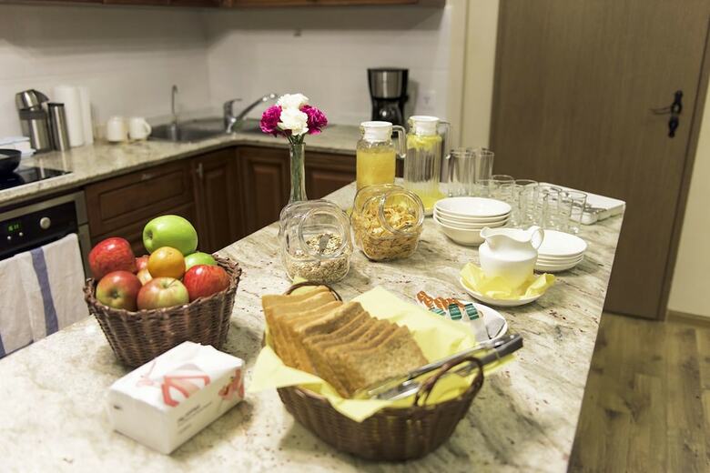 Azara Bed And Breakfast