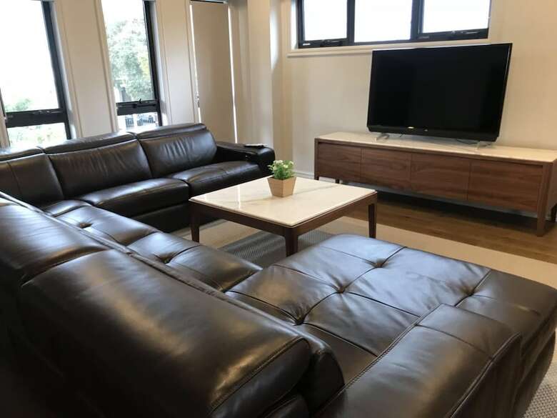 Glen Manor 3