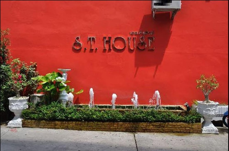 Hotel St House