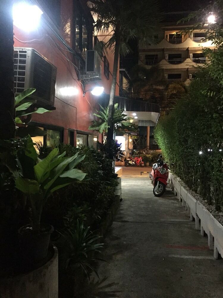 Hotel St House
