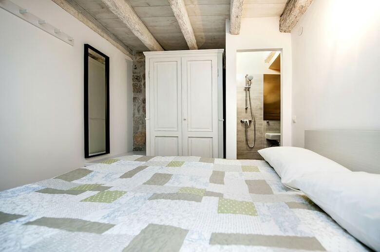 Apartment Blue Note