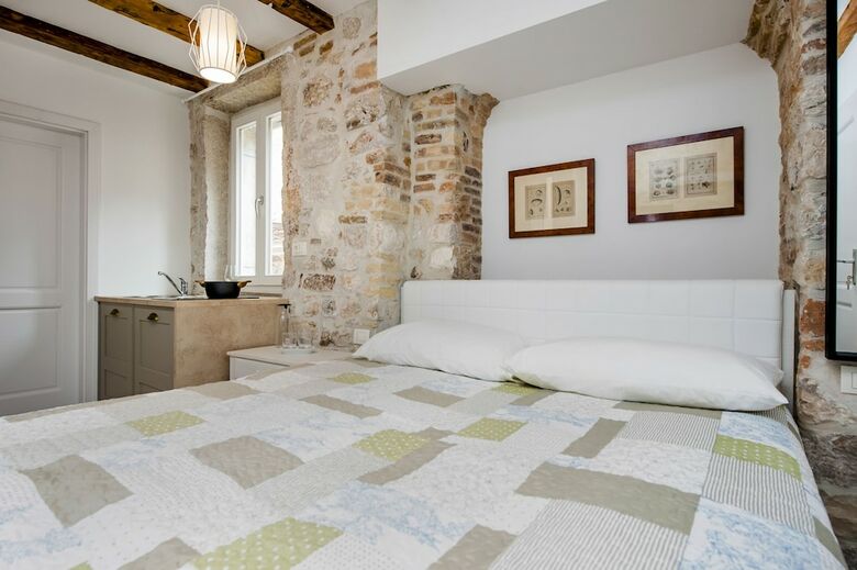 Apartment And Studio Ca 3 Vie