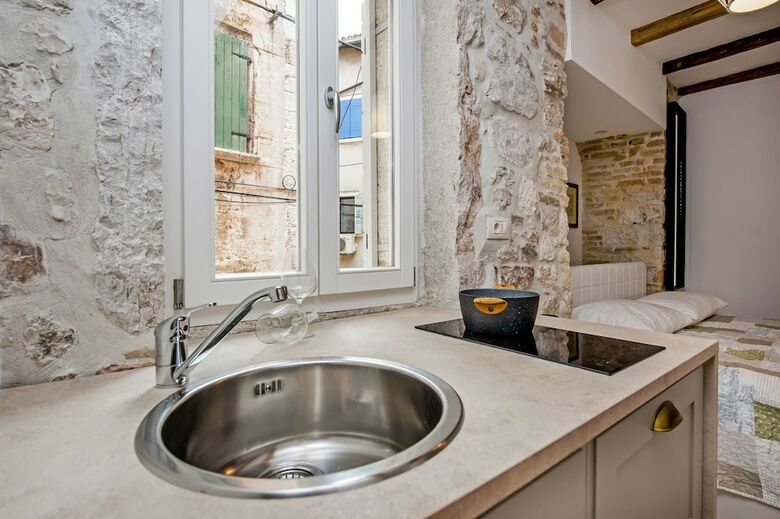 Apartment And Studio Ca 3 Vie