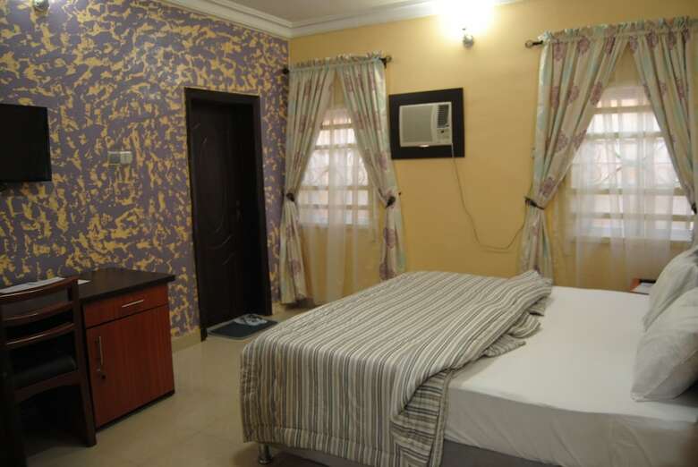 de Royal Legacy Hotel And Suites